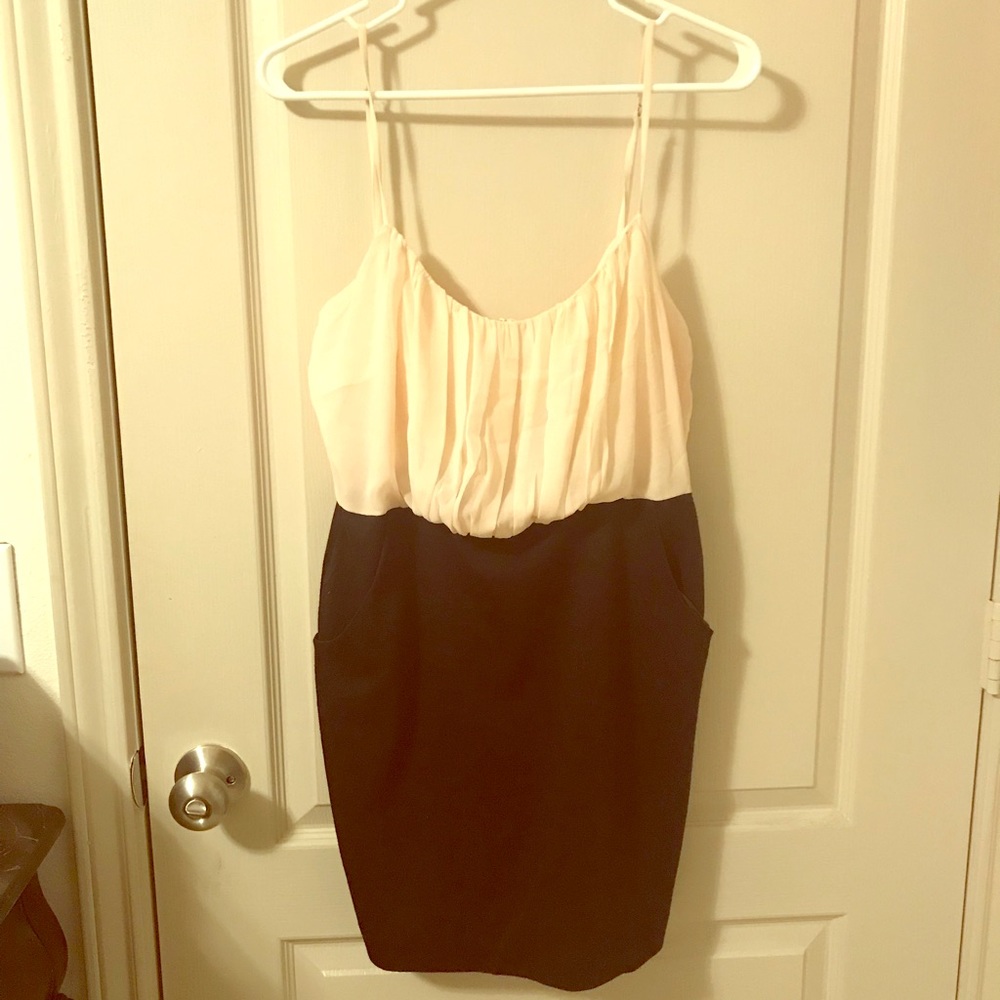 Adorable mini dress!